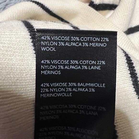 Anthropologie Sweater Womens Small Purple White Faye Striped Lightweight Casual - Picture 6 of 6